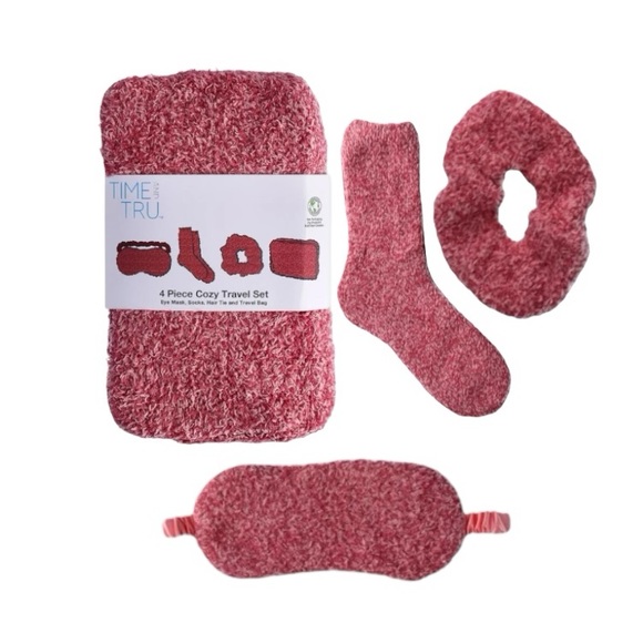 Time and Tru Accessories - Time And Tru Cozy Travel Set